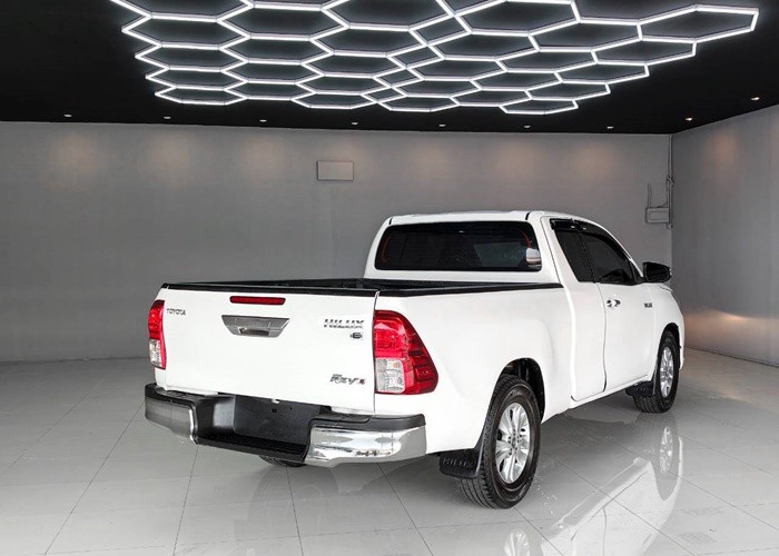Used 5
                    TOYOTA
                     for Sale Image