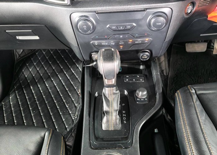 Used 7
                    FORD
                     for Sale Image