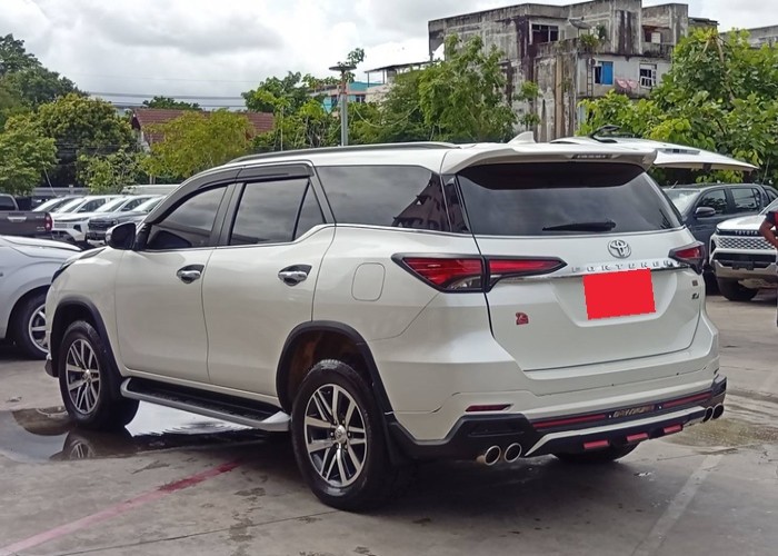 Used 6
                    TOYOTA
                     for Sale Image