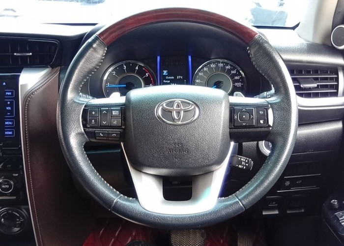 Used 6
                    TOYOTA
                     for Sale Image