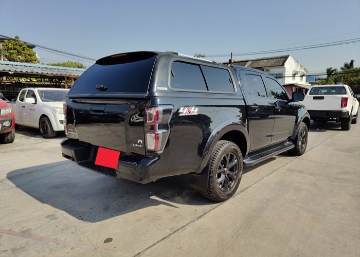 Used 11
                    ISUZU
                     for Sale Image