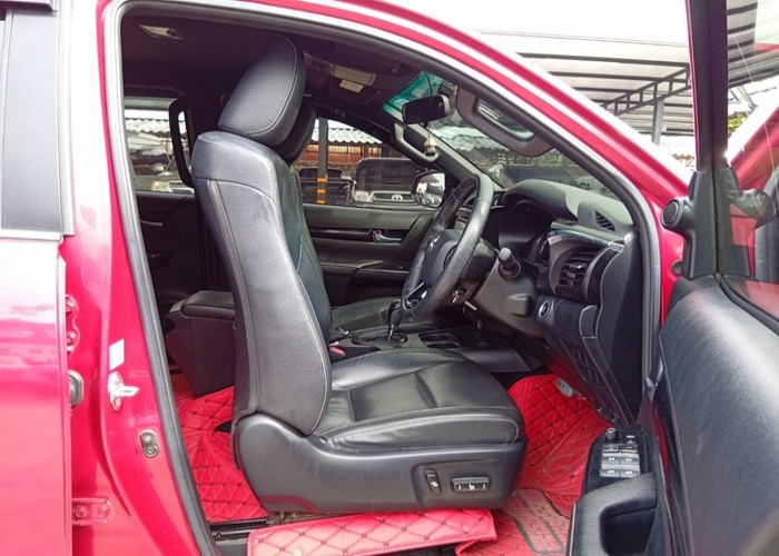 Used 7
                    TOYOTA
                     for Sale Image