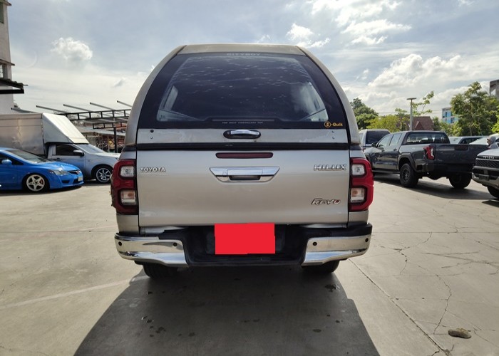 Used 12
                    TOYOTA
                     for Sale Image