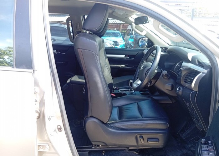 Used 12
                    TOYOTA
                     for Sale Image