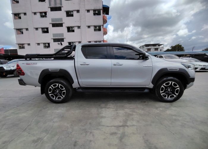 Used 10
                    TOYOTA
                     for Sale Image
