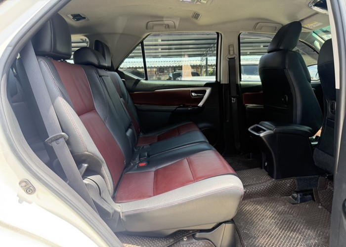 Used 1
                    TOYOTA
                     for Sale Image