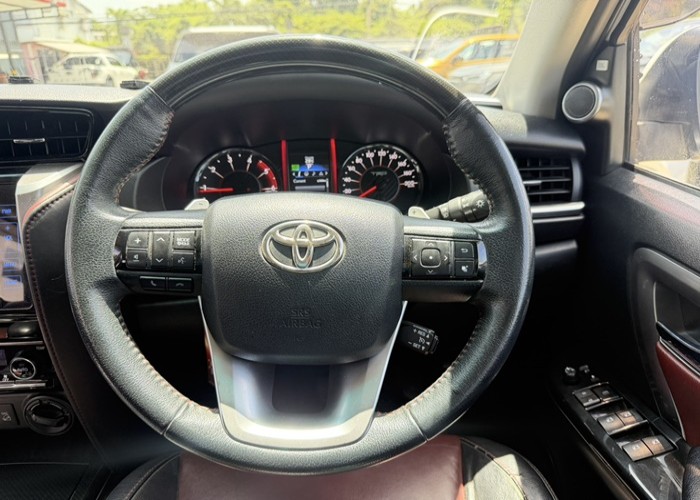 Used 1
                    TOYOTA
                     for Sale Image