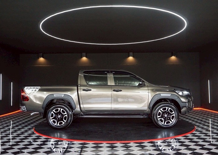 Used 9
                    TOYOTA
                     for Sale Image