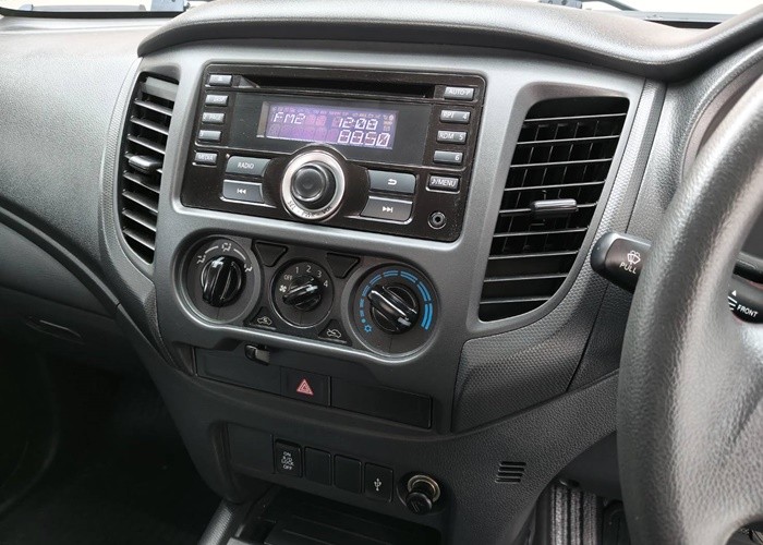 Used 4
                    MITSUBISHI
                     for Sale Image