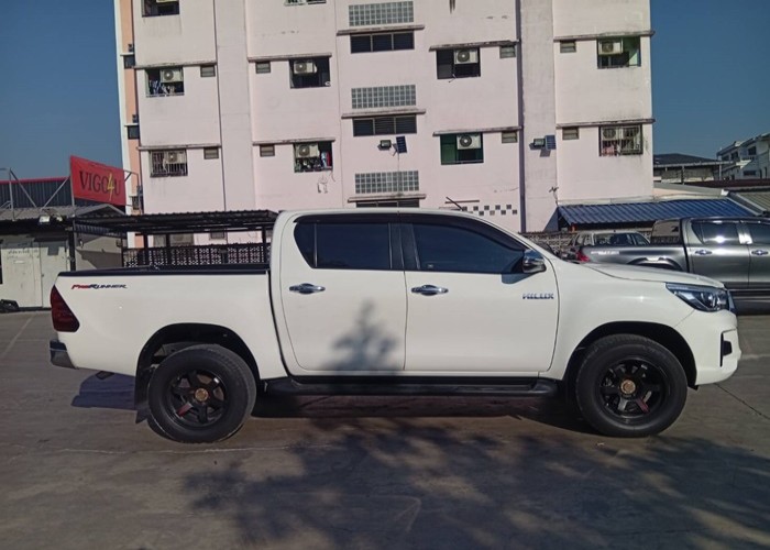 Used 9
                    TOYOTA
                     for Sale Image