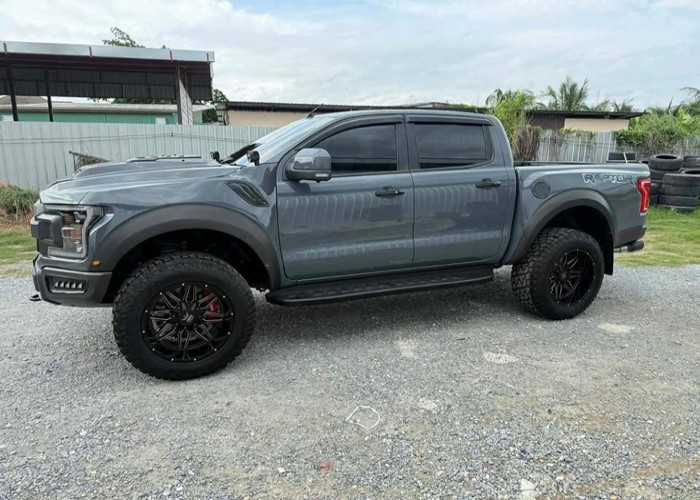 Used 8
                    FORD
                     for Sale Image