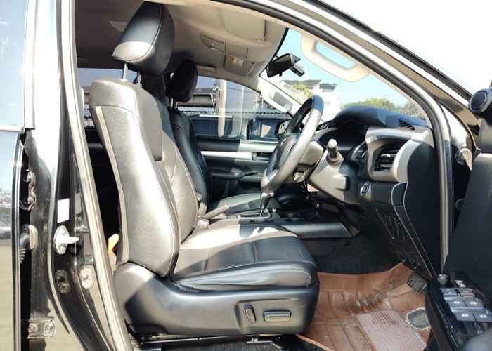 Used 12
                    TOYOTA
                     for Sale Image