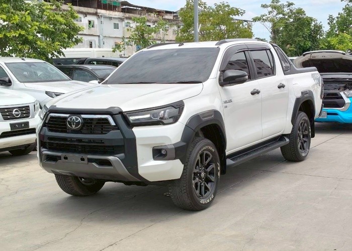 Used 8
                    TOYOTA
                     for Sale Image