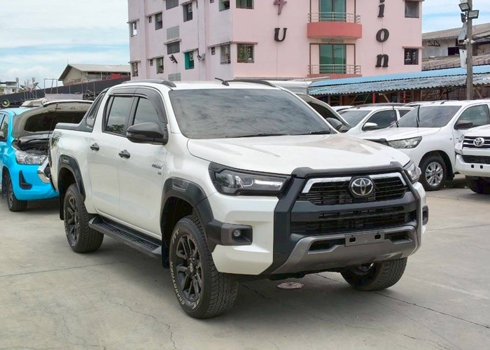 Used 8
                    TOYOTA
                     for Sale Image