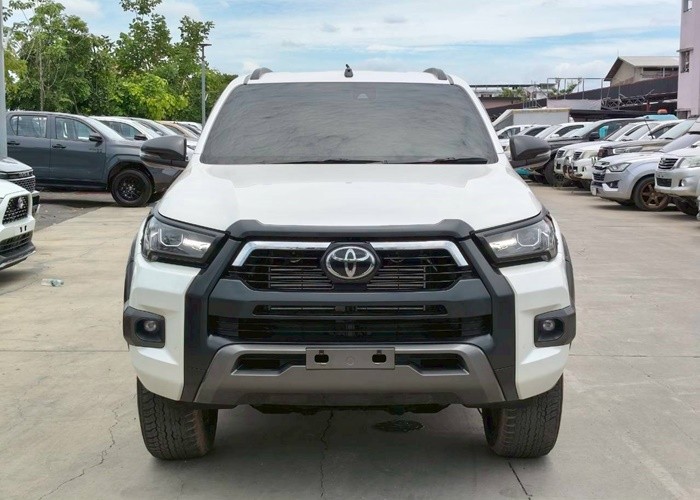Used 8
                    TOYOTA
                     for Sale Image