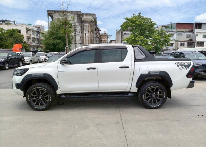 Used 8
                    TOYOTA
                     for Sale Image
