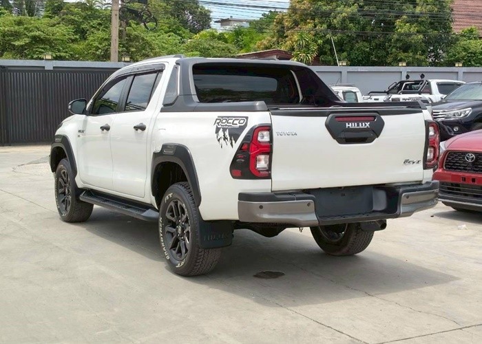 Used 8
                    TOYOTA
                     for Sale Image