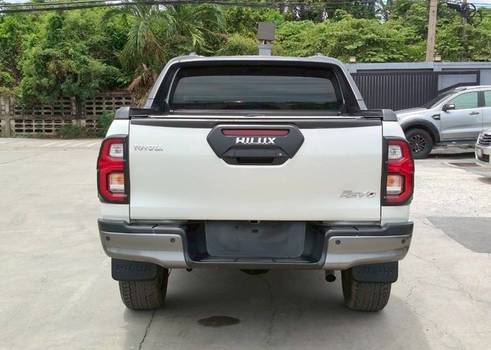 Used 8
                    TOYOTA
                     for Sale Image