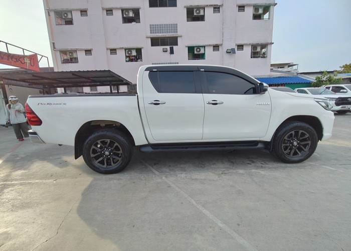 Used 8
                    TOYOTA
                     for Sale Image