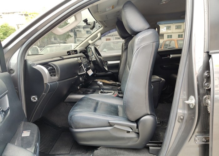 Used 6
                    TOYOTA
                     for Sale Image
