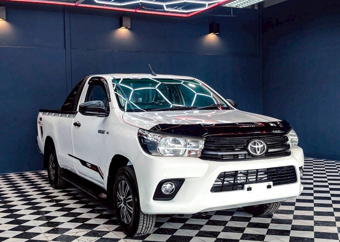 Used 12
                    TOYOTA
                     for Sale Image