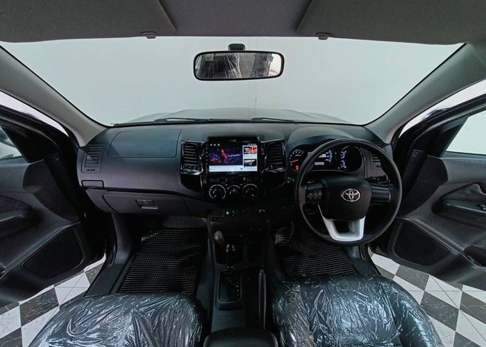 Used 7
                    TOYOTA
                     for Sale Image