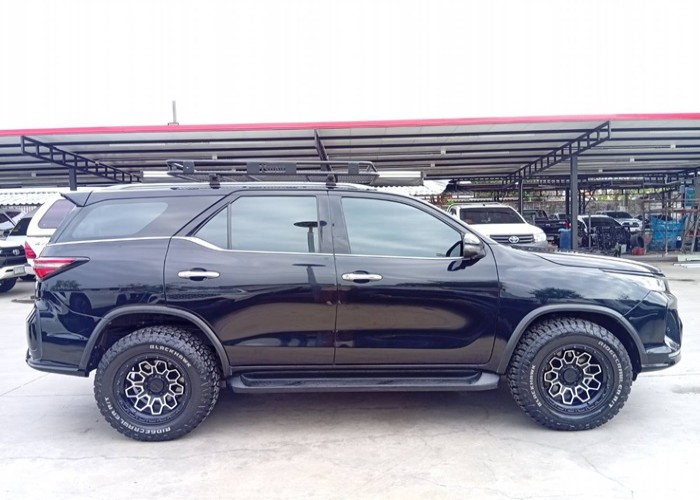 Used 9
                    TOYOTA
                     for Sale Image