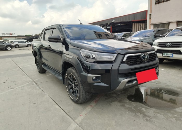 Used 5
                    TOYOTA
                     for Sale Image