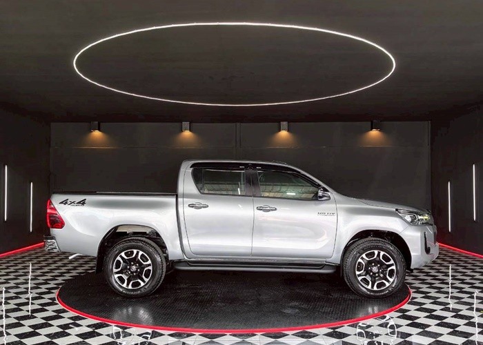 Used 10
                    TOYOTA
                     for Sale Image