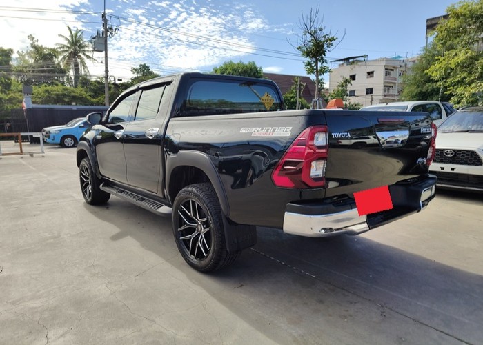 Used 8
                    TOYOTA
                     for Sale Image