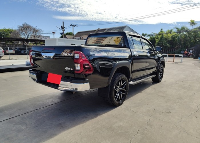 Used 8
                    TOYOTA
                     for Sale Image