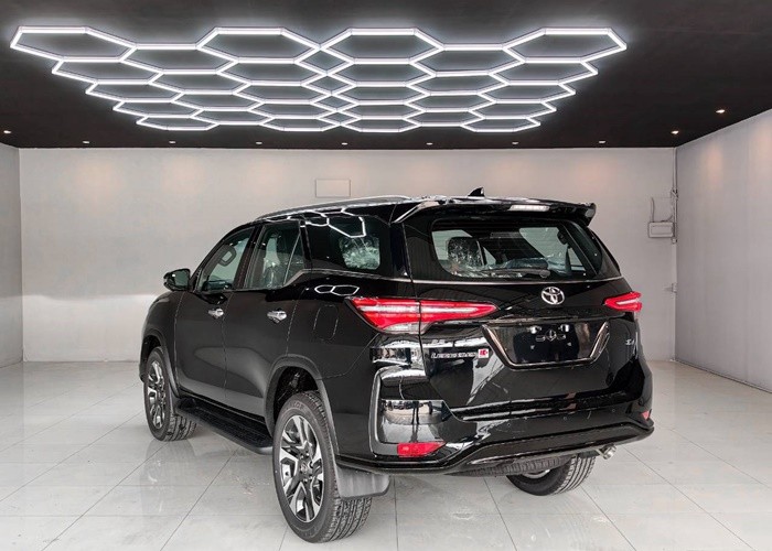 Used 5
                    TOYOTA
                     for Sale Image