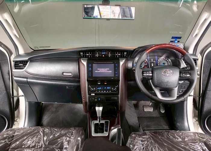 Used 12
                    TOYOTA
                     for Sale Image
