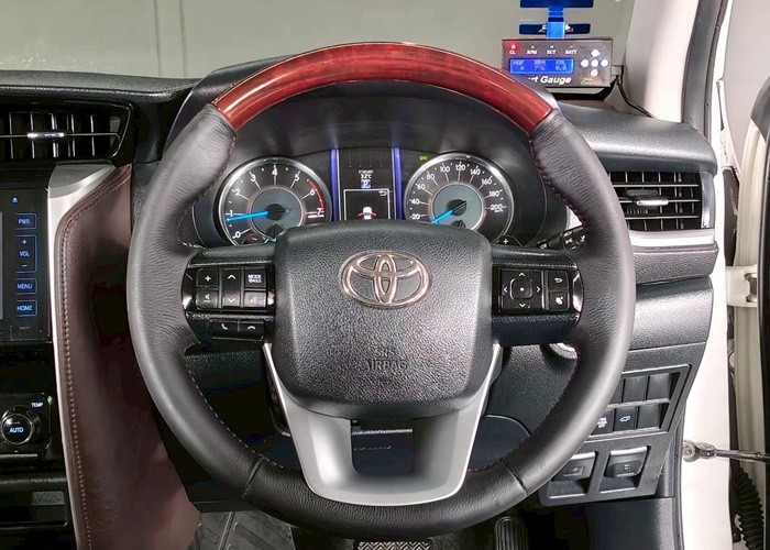 Used 12
                    TOYOTA
                     for Sale Image