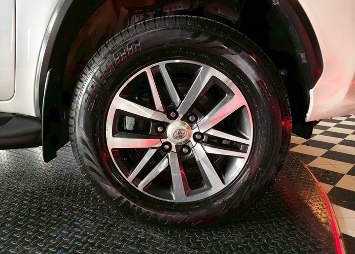 Used 12
                    TOYOTA
                     for Sale Image