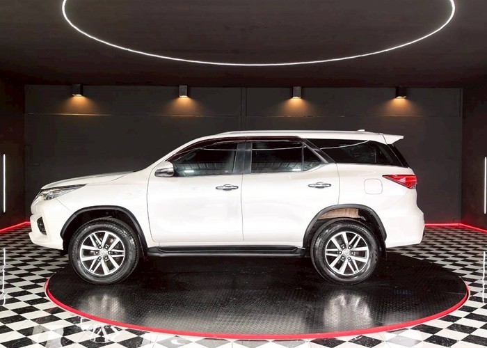 Used 12
                    TOYOTA
                     for Sale Image