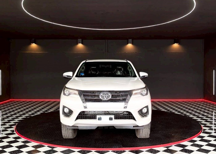 Used 12
                    TOYOTA
                     for Sale Image