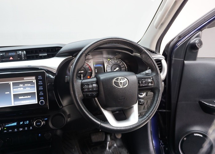 Used 9
                    TOYOTA
                     for Sale Image