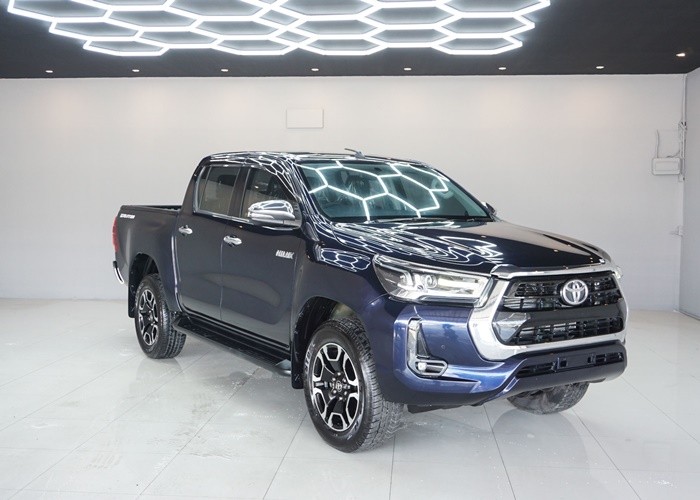 Used 9
                    TOYOTA
                     for Sale Image