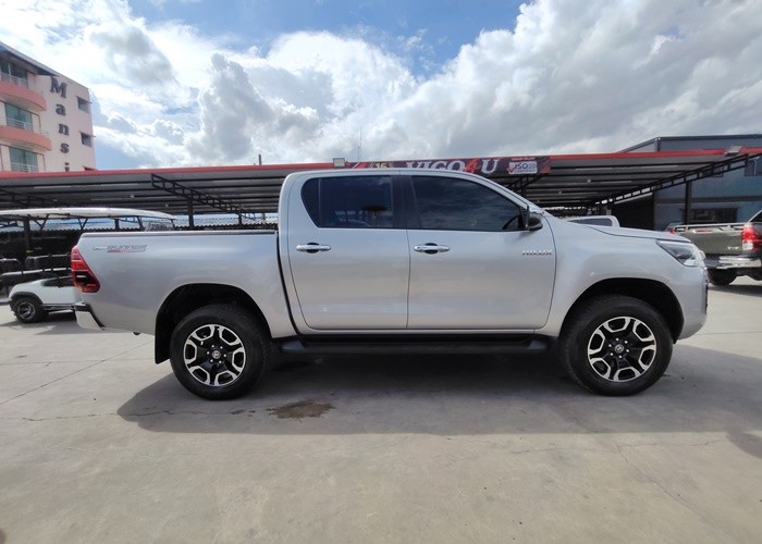 Used 8
                    TOYOTA
                     for Sale Image