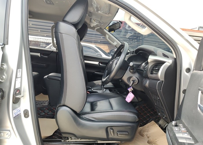 Used 8
                    TOYOTA
                     for Sale Image