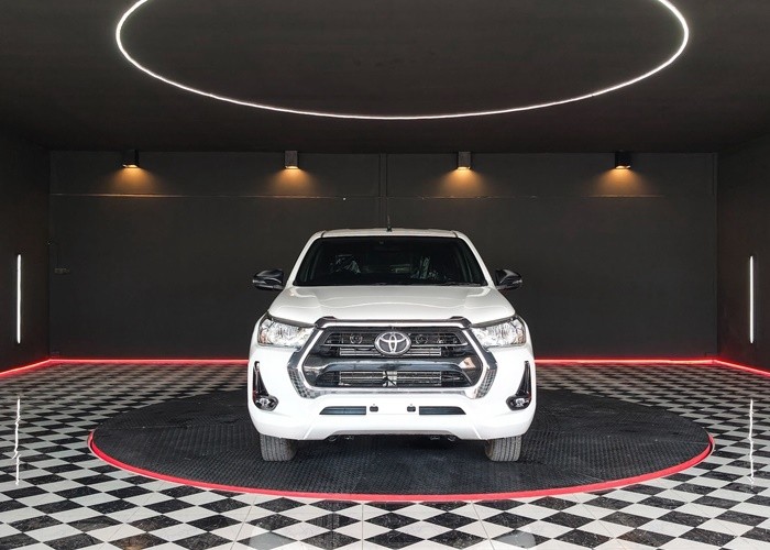 Used 5
                    TOYOTA
                     for Sale Image