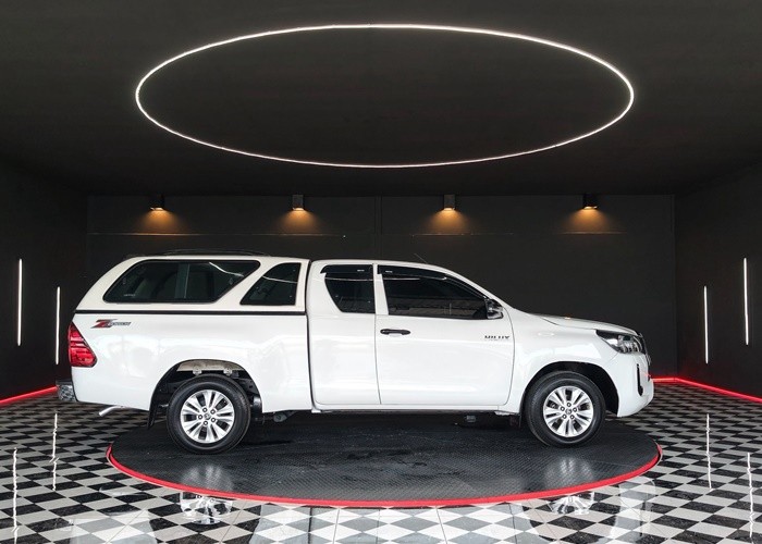 Used 5
                    TOYOTA
                     for Sale Image