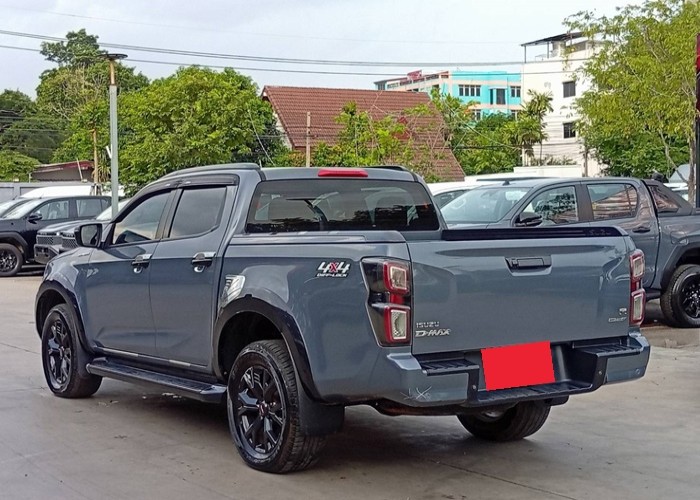 Used 1
                    ISUZU
                     for Sale Image