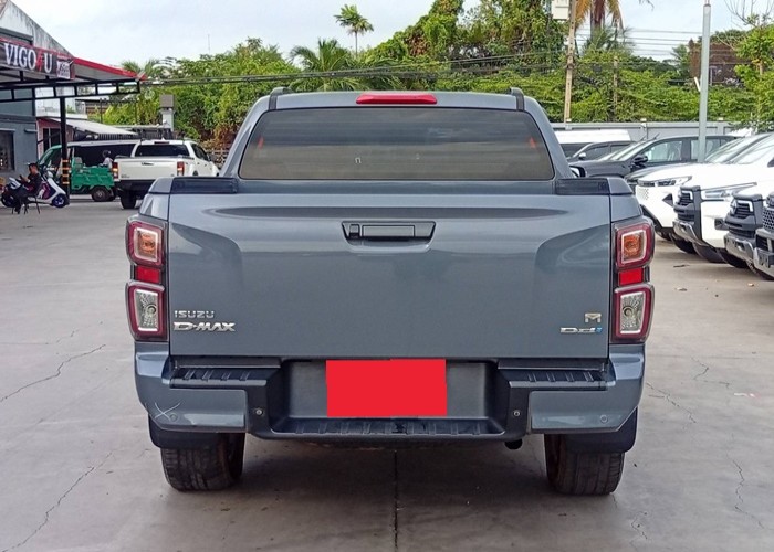 Used 1
                    ISUZU
                     for Sale Image