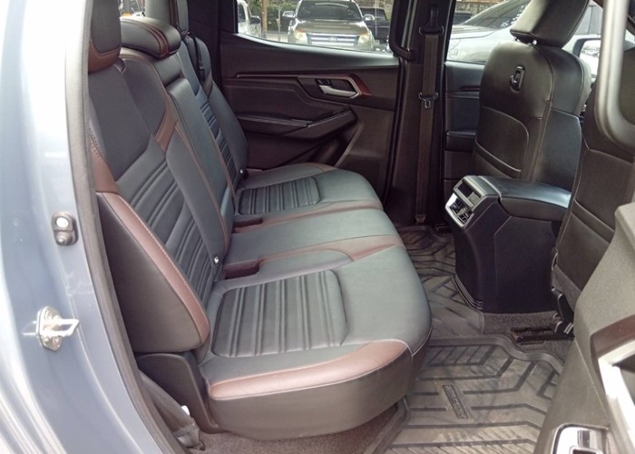 Used 1
                    ISUZU
                     for Sale Image