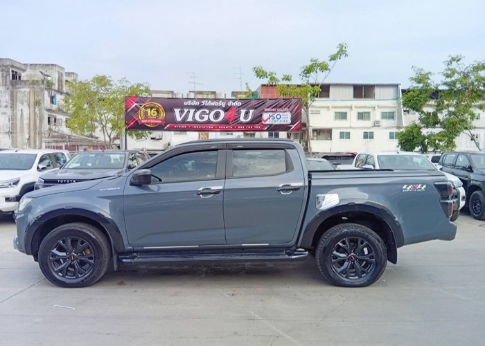 Used 1
                    ISUZU
                     for Sale Image
