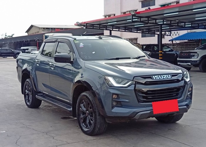 Used 1
                    ISUZU
                     for Sale Image
