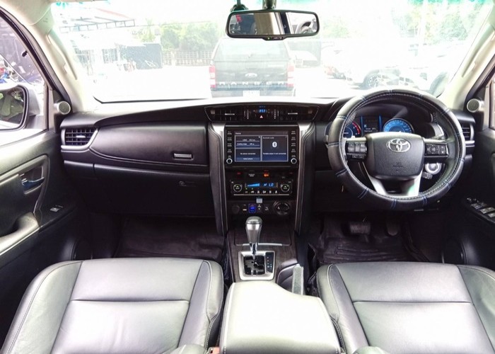 Used 10
                    TOYOTA
                     for Sale Image