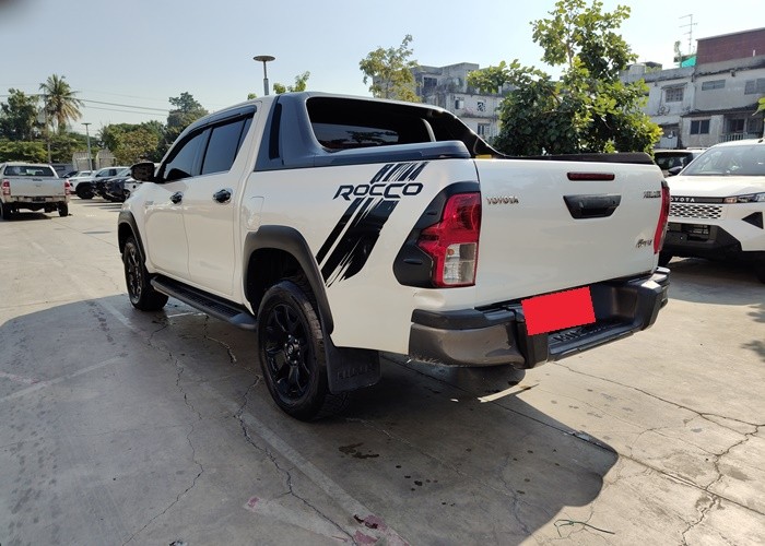 Used 12
                    TOYOTA
                     for Sale Image